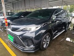 Toyota Gravia 2.5L Hybrid Prestige Plus AWD - ფოტო 1