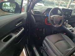 Toyota Gravia 2.5L Hybrid Prestige Plus AWD - ფოტო 15