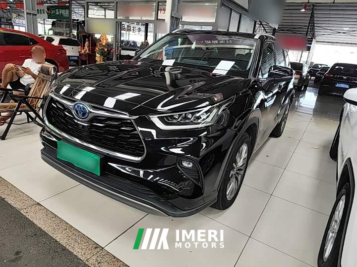 Toyota Highlander Hybrid 2.5L AWD Premium 7-Seater - car from China