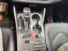 Toyota Highlander Hybrid 2.5L AWD Premium 7-Seater - photo 13