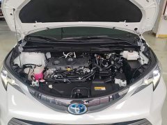 Toyota Sienna 2.5L Hybrid Premium Edition - ფოტო 19