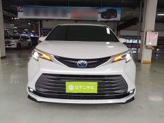 Toyota Sienna 2.5L Hybrid Premium Edition - ფოტო 2