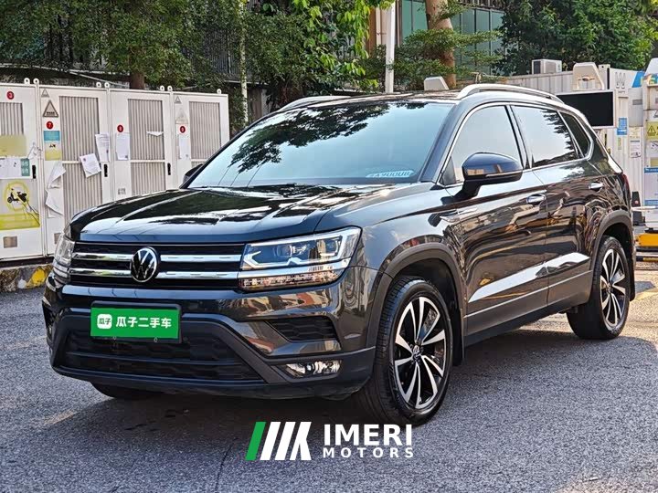 Volkswagen Touareg 280TSI FWD Luxury Edition - ავტომობილი ჩინეთიდან