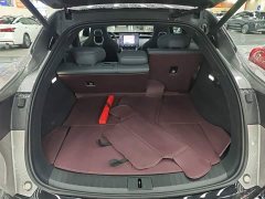 Xiaomi YU7 Four-Wheel Drive Max Edition - ფოტო 18