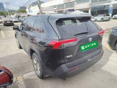 Toyota RAV4 2.0L CVT FWD Urban Edition - ფოტო 4
