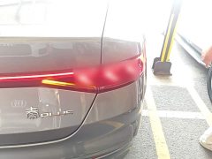 BYD Qin PLUS Glory Edition DM-i 55KM Leading - ფოტო 7