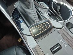 Toyota Highlander Hybrid 2.5L AWD Premium 7-Seater - photo 8