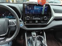 Toyota Highlander Hybrid 2.5L AWD Premium 7-Seater - photo 9