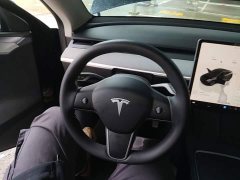Tesla Model Y Rear-Wheel Drive - ფოტო 10