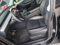 Tesla Model Y Rear-Wheel Drive - ფოტო 14