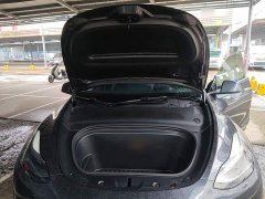 Tesla Model Y Rear-Wheel Drive - ფოტო 19