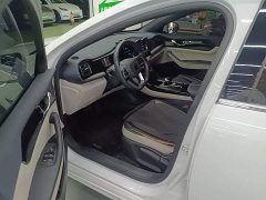 BYD Qin Plus DM-i 55KM Luxury - ფოტო 15