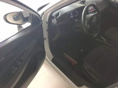 Hyundai Elantra 1.6L Automatic GL Deluxe Edition - ფოტო 15