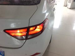Hyundai Elantra 1.6L Automatic GL Deluxe Edition - ფოტო 7