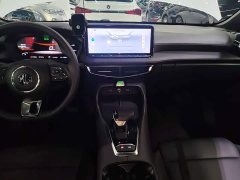 SAIC MG5 300TGI Global Flagship Edition - ფოტო 12