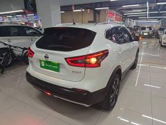 Nissan Qashqai 2.0L CVT XV Premium Luxury - ფოტო 6
