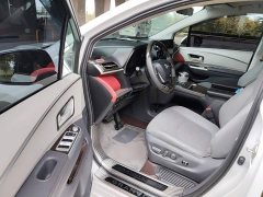 Toyota Gravia 2.5L Hybrid Comfort Edition - ფოტო 15