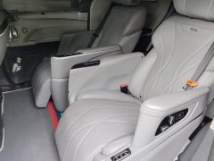 Toyota Gravia 2.5L Hybrid Comfort Edition - ფოტო 16