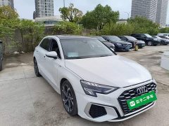 Audi A3 Sportback 35 TFSI Luxury Sport - ფოტო 3