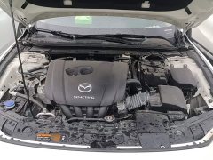 Mazda3 Axela 2.0L Automatic Brilliant Edition - ფოტო 19