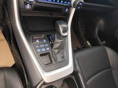 Toyota Venza 2.0L CVT AWD Luxury - ფოტო 13