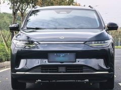 Leapmotor C11 Pure Electric 580 AWD Performance Edition - ფოტო 4
