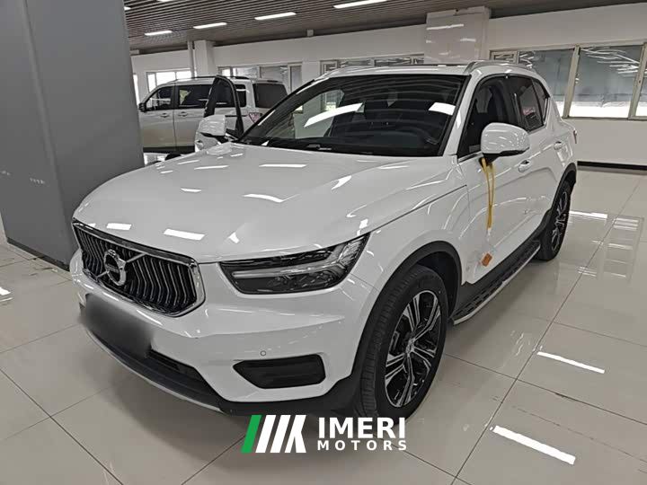 Volvo XC40 T4 AWD Smart Remote Luxury Edition