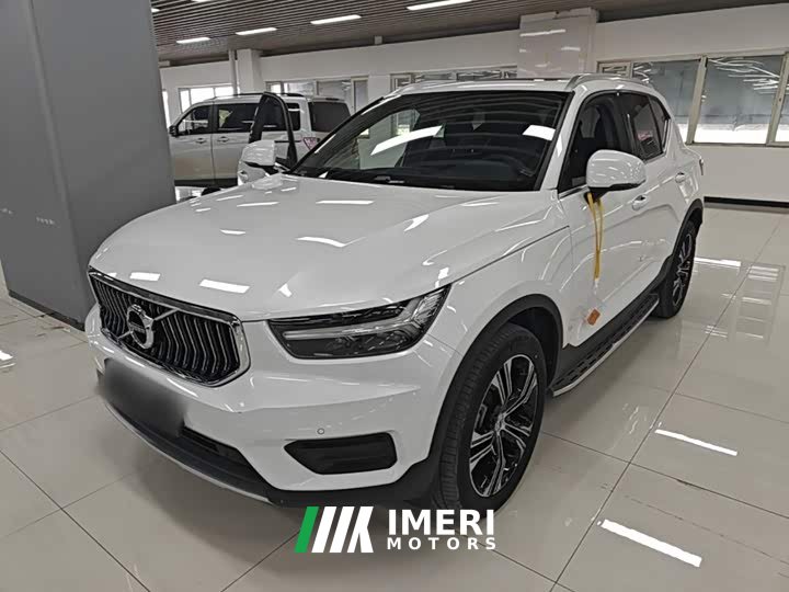 Volvo XC40 T4 AWD Smart Remote Luxury Edition - ავტომობილი ჩინეთიდან