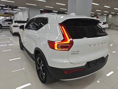 Volvo XC40 T4 AWD Smart Remote Luxury Edition - ფოტო 4