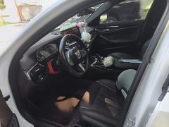 BMW 5 Series Facelift 525Li M Sport Package - ფოტო 13