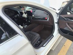 BMW 5 Series Facelift 525Li M Sport Package - ფოტო 17