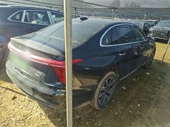 FAW Hongqi H5 PHEV 130 Super Hybrid Edition - ფოტო 6