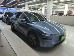 Tesla Model Y Long Range All-Wheel Drive Launch Edition - ფოტო 3