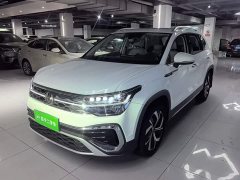 Volkswagen Touareg 300TSI FWD Full Moon Edition - ფოტო 1