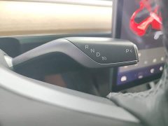 Tesla Model Y Standard Range RWD - ფოტო 13