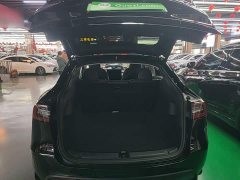 Tesla Model Y Standard Range RWD - ფოტო 18