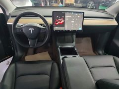 Tesla Model Y Standard Range RWD - ფოტო 9