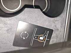 Tesla Model Y Rear-Wheel Drive - ფოტო 8