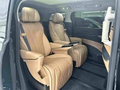 Denza D9 DM-i 980 Four-Wheel Drive Premium - ფოტო 15