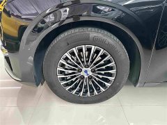 Denza D9 DM-i 980 Four-Wheel Drive Premium - ფოტო 4