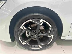 Audi A3 Sportback 35TFSI Prestige - ფოტო 4