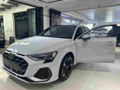 Audi A3 Sportback 35TFSI Prestige - ფოტო 5