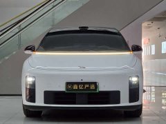 Li Auto i6 Two-Wheel Drive Standard - ფოტო 2