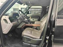 Land Rover Defender 110 P400 Dark Edition - ფოტო 10
