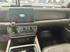 Land Rover Defender 110 P400 Dark Edition - ფოტო 8