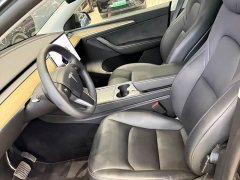 Tesla Model Y Long Range All-Wheel Drive - ფოტო 4