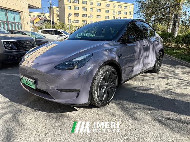 Tesla Model Y Standard Range RWD