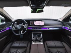 BMW 7 Series 740Li Premier M Sport Package - ფოტო 10