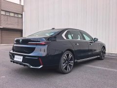 BMW 7 Series 740Li Premier M Sport Package - ფოტო 8