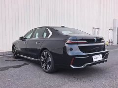 BMW 7 Series 740Li Premier M Sport Package - ფოტო 9